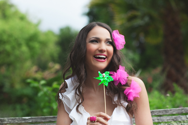hot-pink-and-orange-neon-wedding-ideas