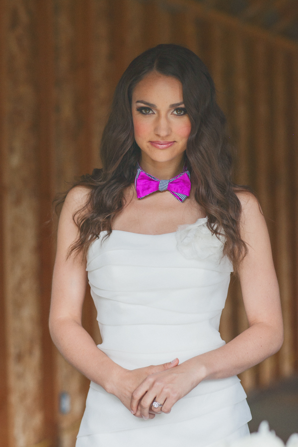 hot-pink-and-orange-neon-wedding-ideas