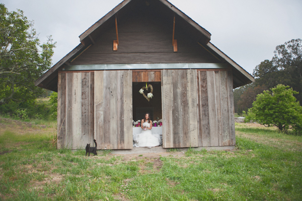hot-pink-and-orange-neon-wedding-ideas