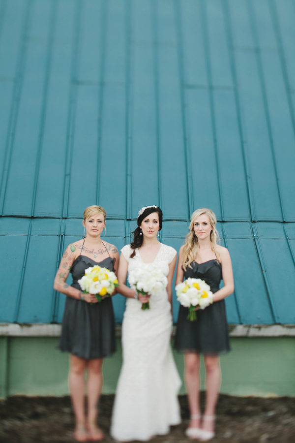 michigan-rustic-barnyard-wedding
