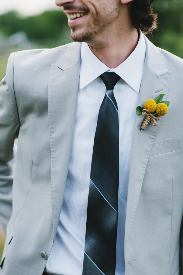 michigan-rustic-barnyard-wedding