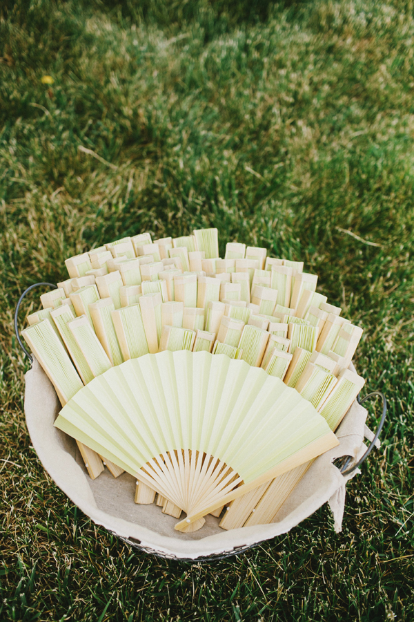 michigan-rustic-barnyard-wedding