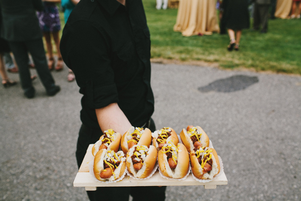 michigan-rustic-barnyard-wedding
