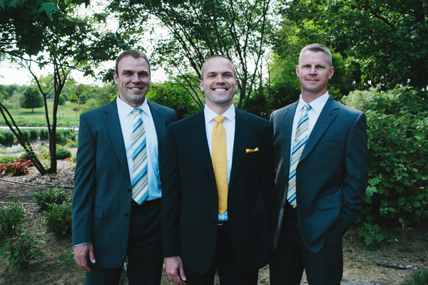 michigan-rustic-barnyard-wedding
