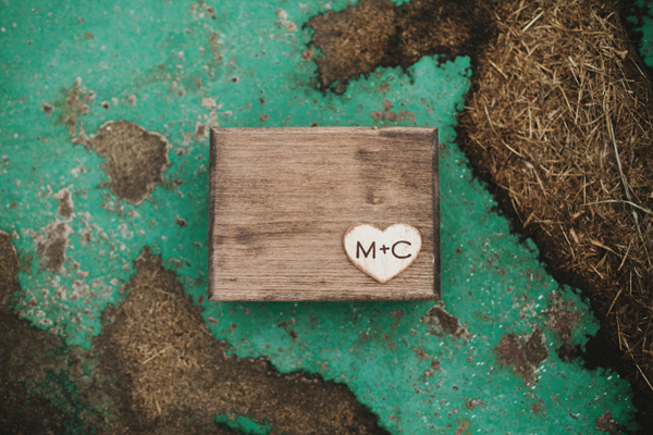 michigan-rustic-barnyard-wedding