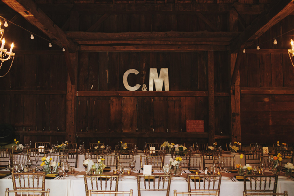 michigan-rustic-barnyard-wedding