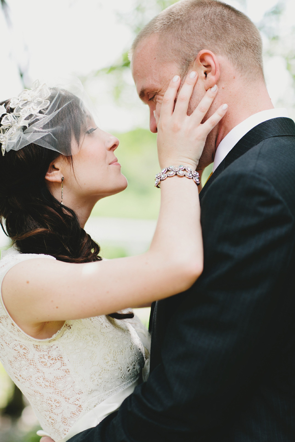 michigan-rustic-barnyard-wedding