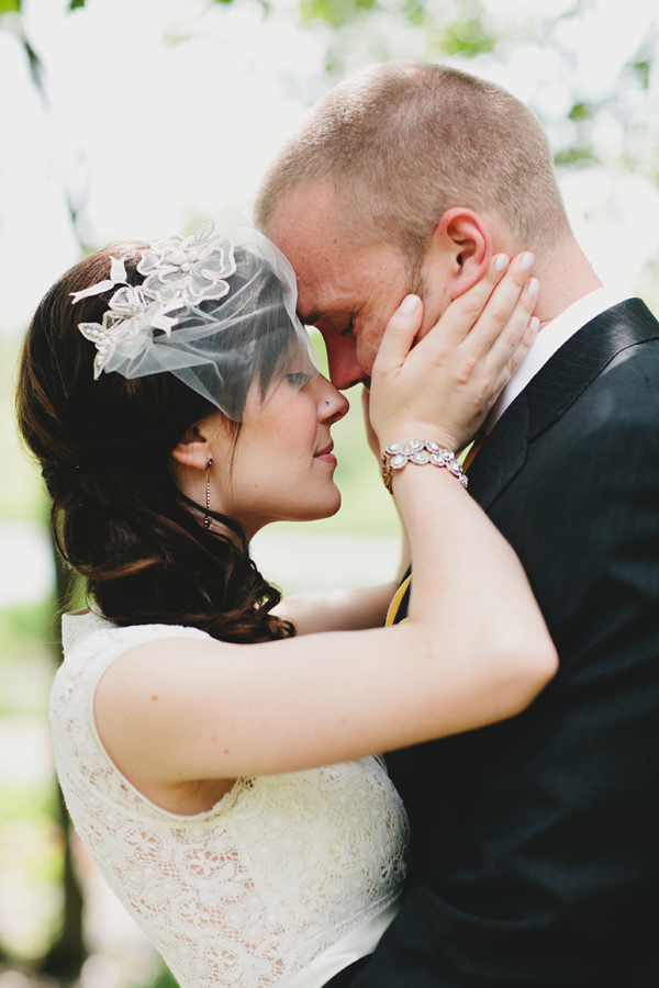 michigan-rustic-barnyard-wedding