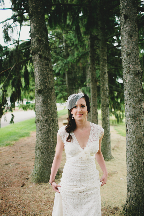 michigan-rustic-barnyard-wedding