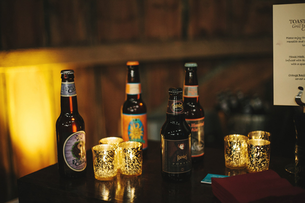 michigan-rustic-barnyard-wedding