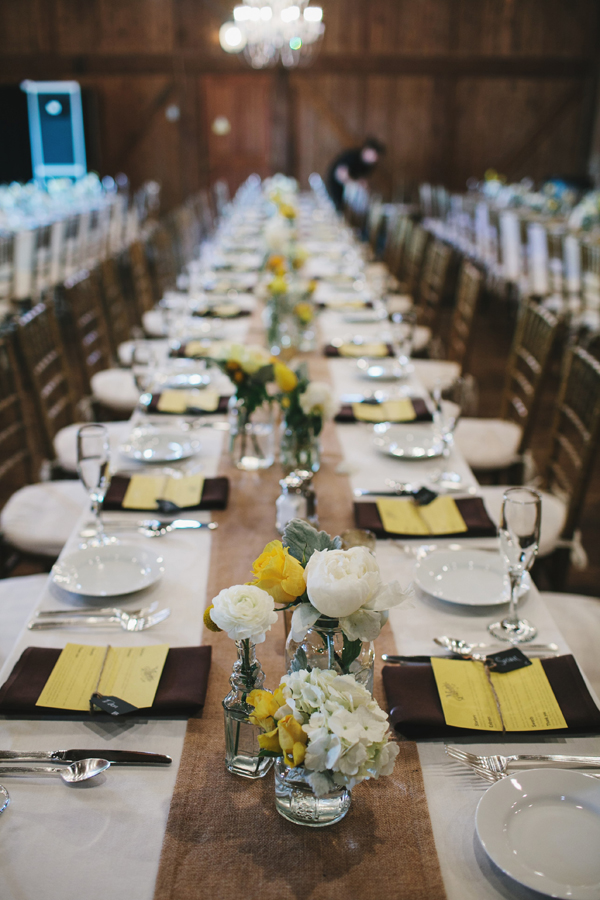 michigan-rustic-barnyard-wedding