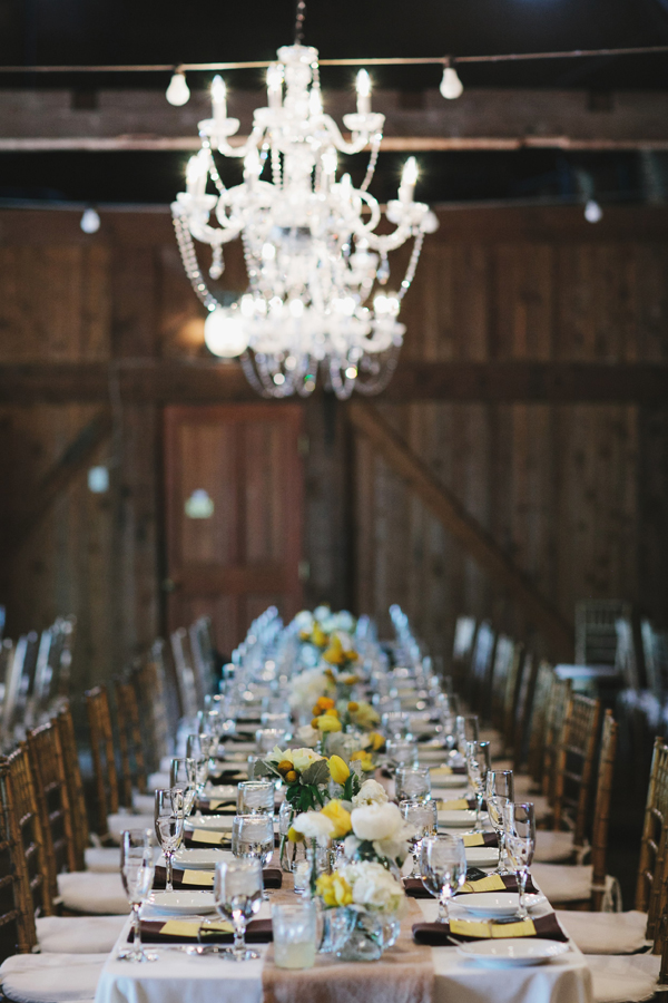 michigan-rustic-barnyard-wedding