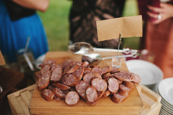 michigan-rustic-barnyard-wedding