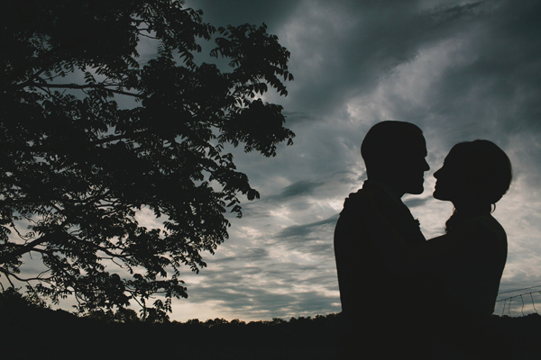 michigan-rustic-barnyard-wedding