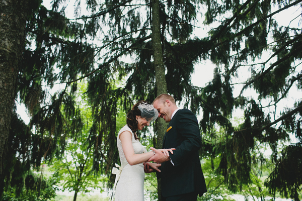 michigan-rustic-barnyard-wedding