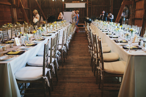 michigan-rustic-barnyard-wedding