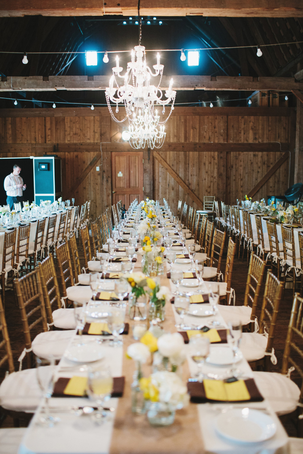 michigan-rustic-barnyard-wedding