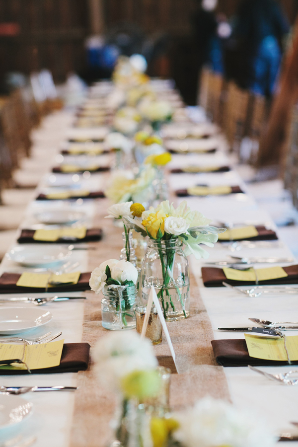 michigan-rustic-barnyard-wedding