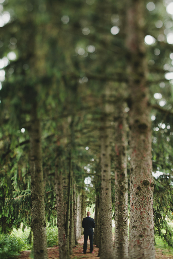 michigan-rustic-barnyard-wedding