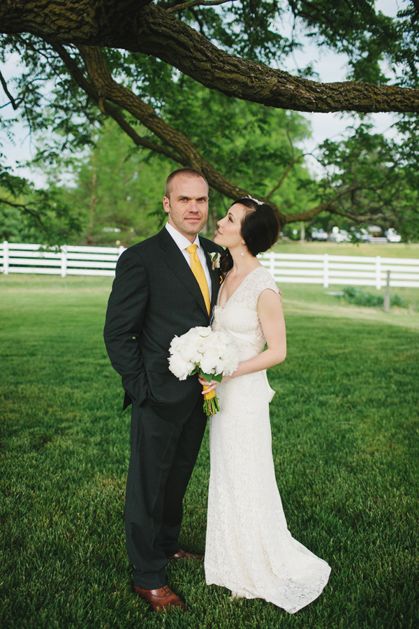 michigan-rustic-barnyard-wedding