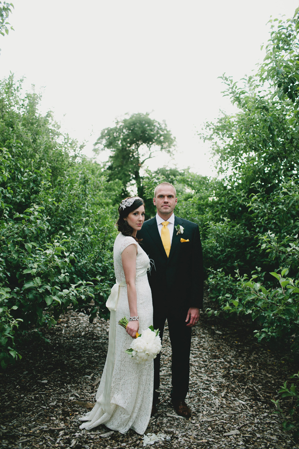 michigan-rustic-barnyard-wedding