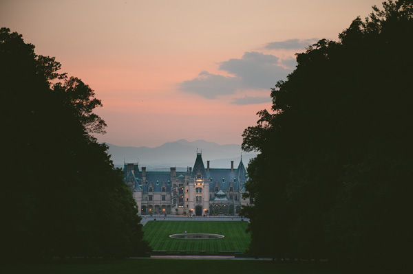 north-carolina-castle-wedding-at-the