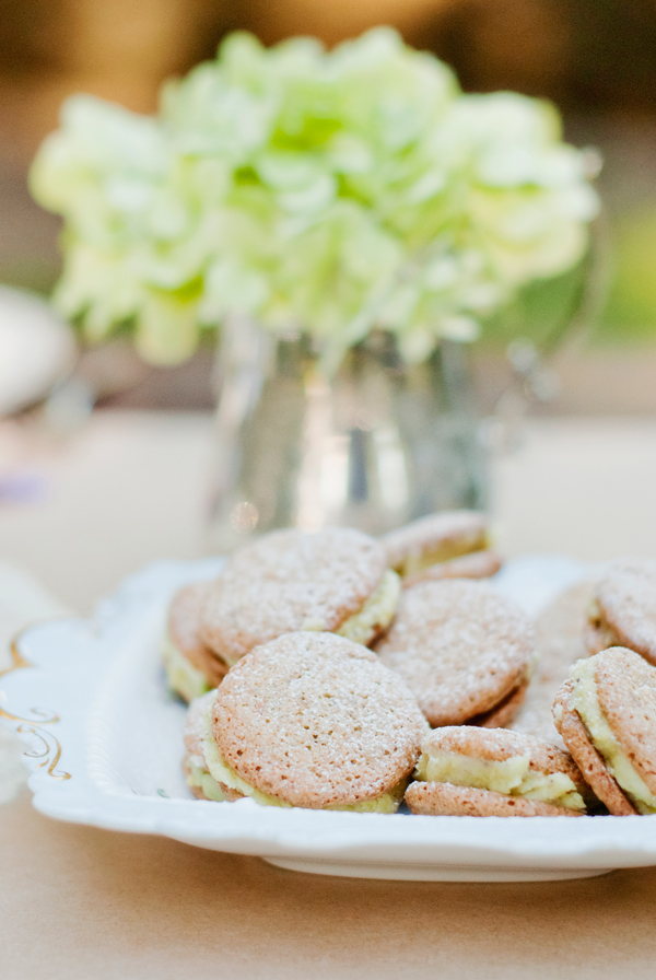 outdoor-vintage-tea-party-ideas