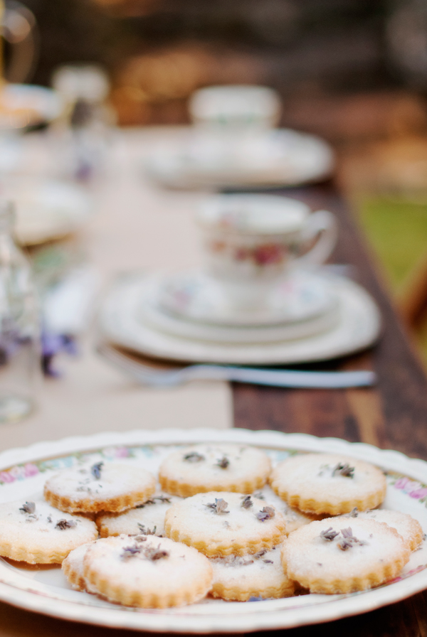 outdoor-vintage-tea-party-ideas