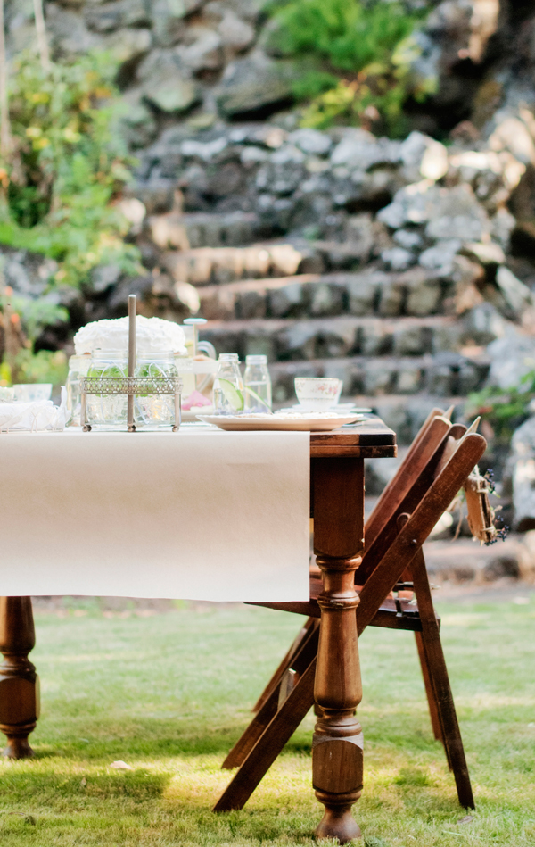 outdoor-vintage-tea-party-ideas