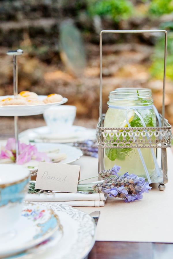 outdoor-vintage-tea-party-ideas