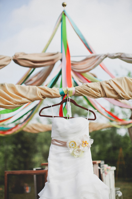 Super Colorful DIY Backyard Wedding Ideas