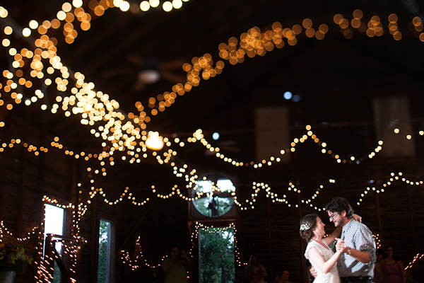 traditional-texas-dance-hall-wedding
