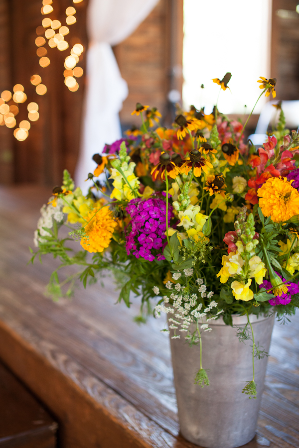 traditional-texas-dance-hall-wedding
