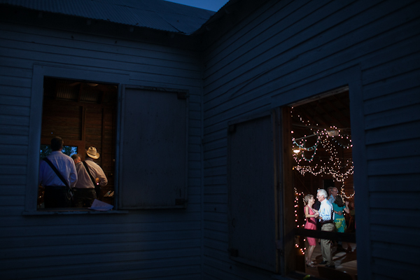 traditional-texas-dance-hall-wedding