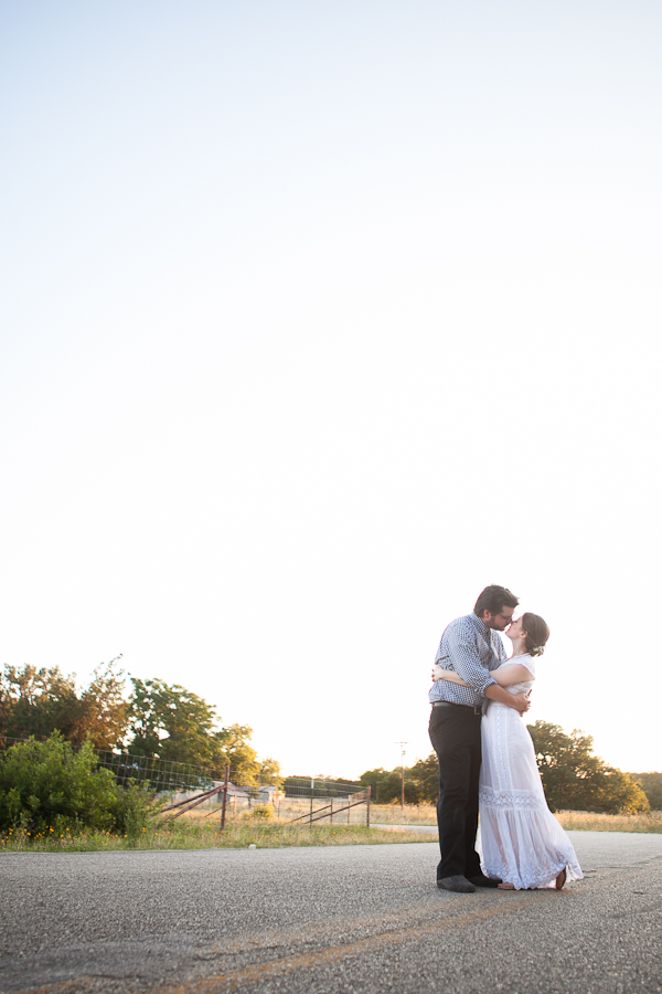 traditional-texas-dance-hall-wedding