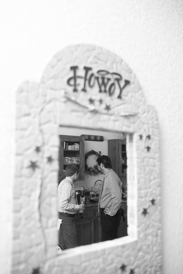 traditional-texas-dance-hall-wedding