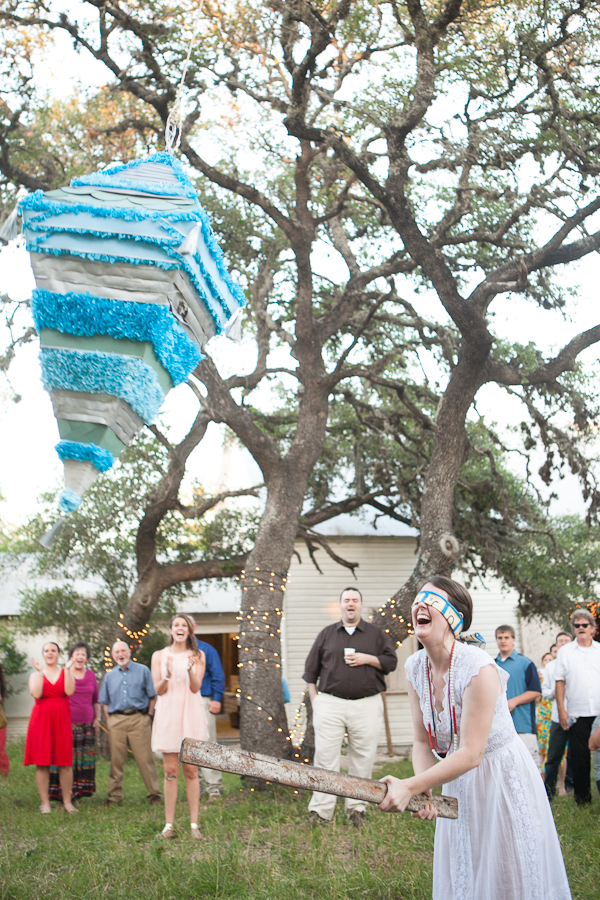 traditional-texas-dance-hall-wedding