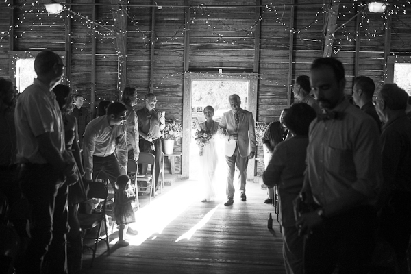 traditional-texas-dance-hall-wedding