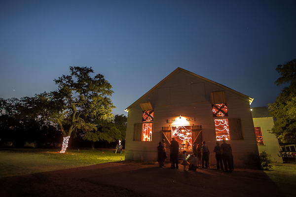 traditional-texas-dance-hall-wedding