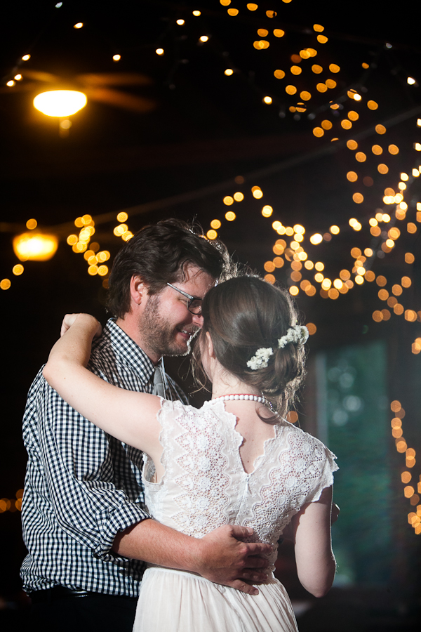 traditional-texas-dance-hall-wedding