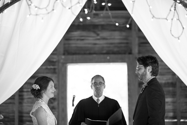 traditional-texas-dance-hall-wedding