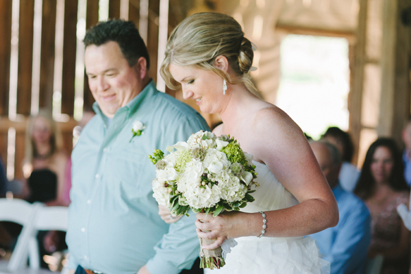 an-enchanted-barn-wedding-in