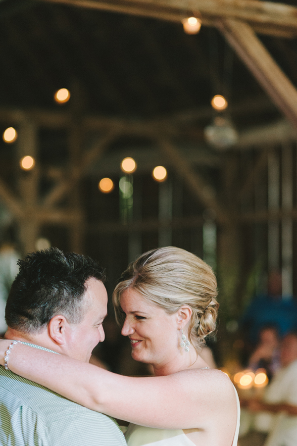 an-enchanted-barn-wedding-in