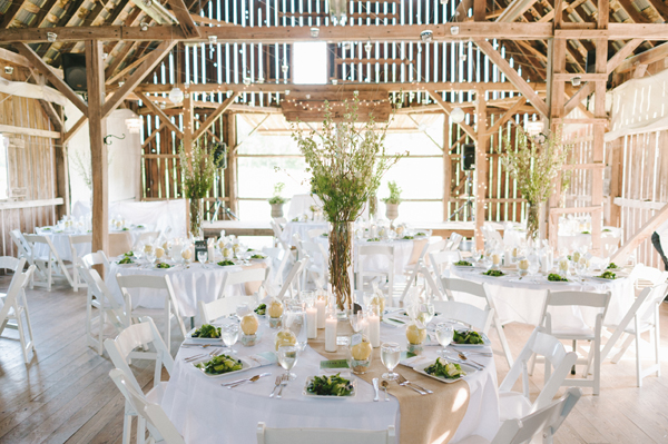 an-enchanted-barn-wedding-in