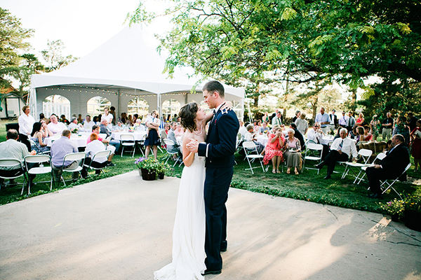 backyard-style-oklahoma-wedding-venue
