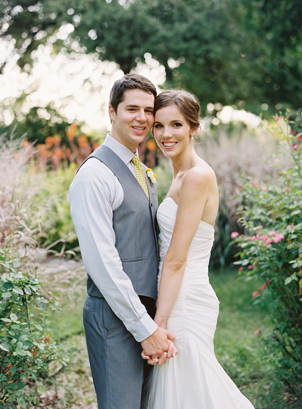 gray-and-yellow-garden-wedding