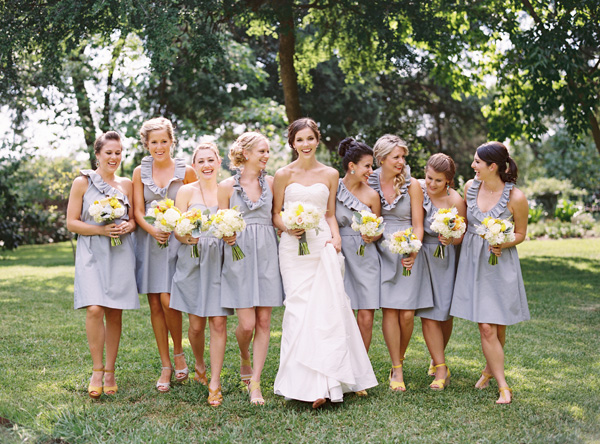 gray-and-yellow-garden-wedding