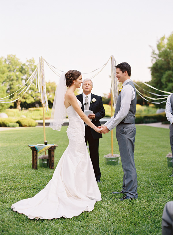 gray-and-yellow-garden-wedding