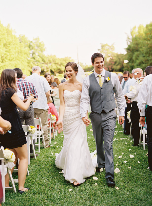 gray-and-yellow-garden-wedding