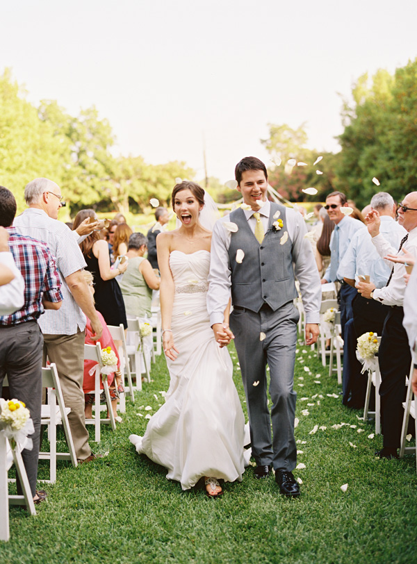 gray-and-yellow-garden-wedding
